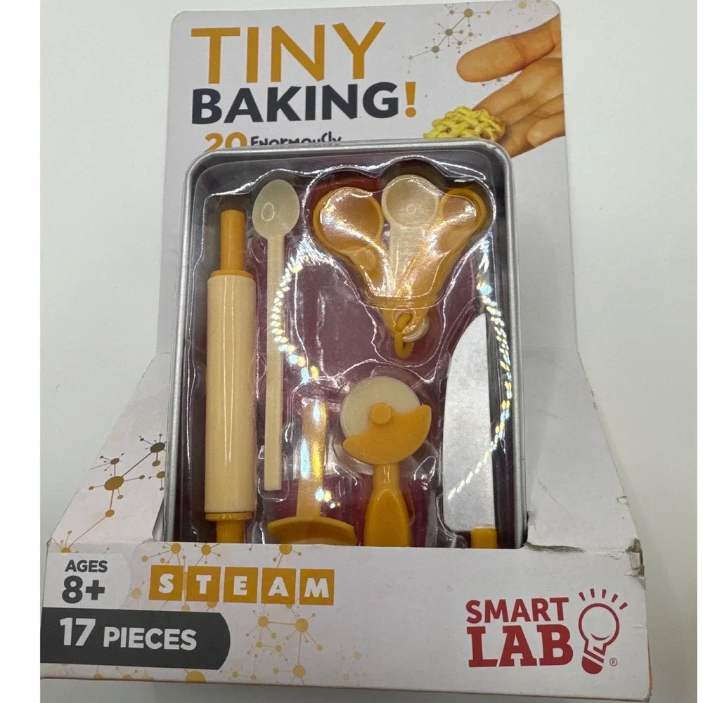 SmartLab‎ Toys Tiny Baking! 17 Piece STEAM Kit with 20 Recipes & Miniature Tools